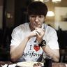 master 777 slot Park Ji-sung memulai sebagai gelandang kanan